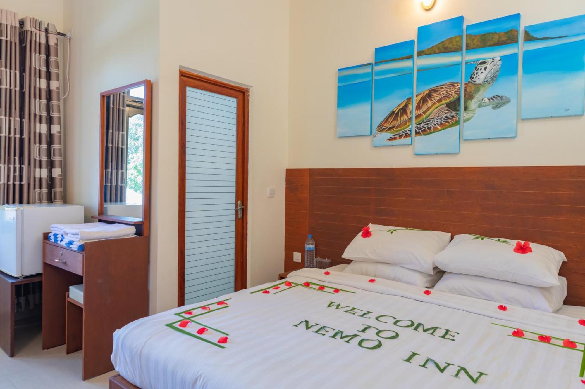 Nemo Inn Omadhoo Ngoại thất bức ảnh
