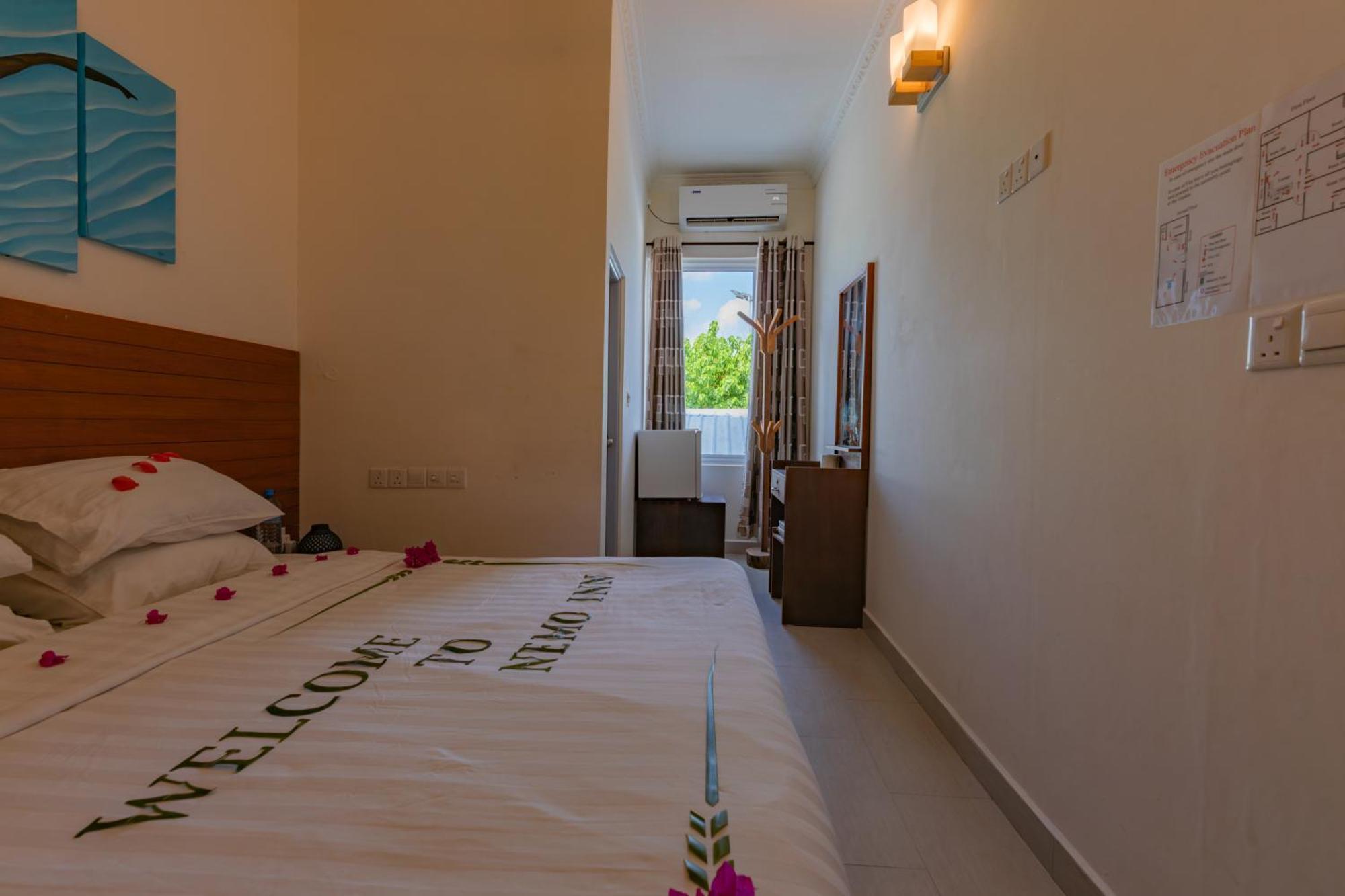 Nemo Inn Omadhoo Ngoại thất bức ảnh