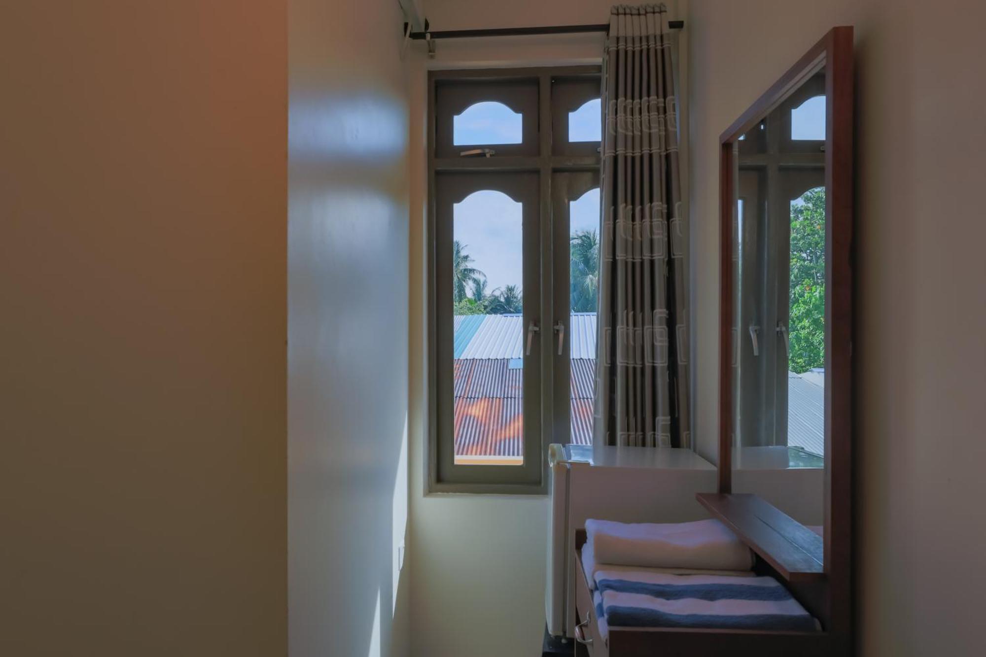 Nemo Inn Omadhoo Ngoại thất bức ảnh